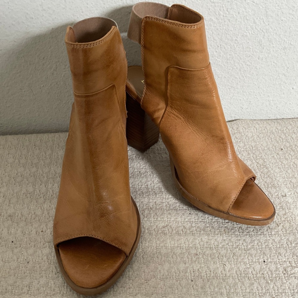 Diba True Inner Peace Tan Leather Peep Toe Slingback Block Heel Booties 9.5M